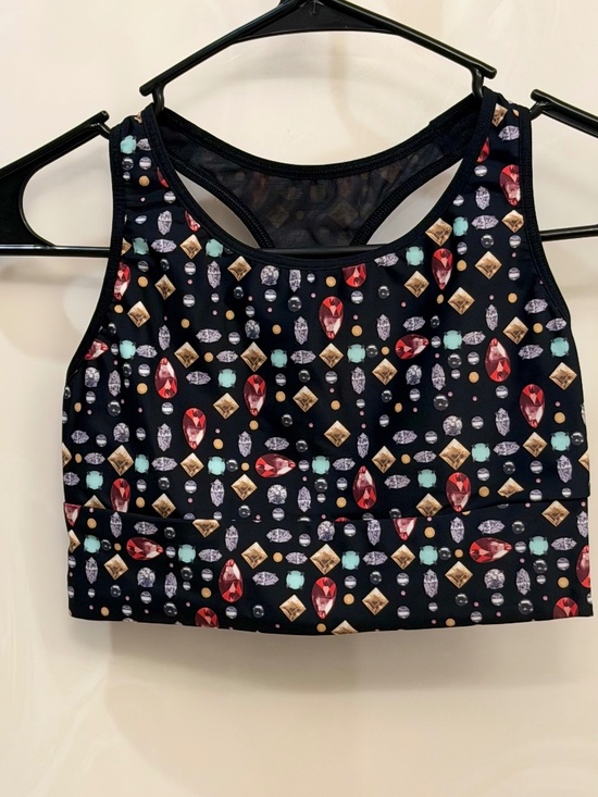 Victoria's Secret Sports Bra in Black. Size Small. - Picture 1 of 3